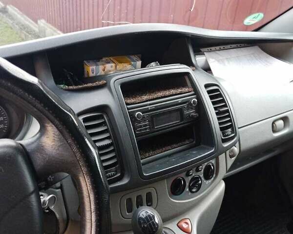 Опель Виваро, объемом двигателя 2 л и пробегом 247 тыс. км за 14500 $, фото 2 на Automoto.ua