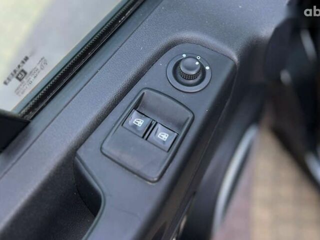 Опель Виваро, объемом двигателя 1.6 л и пробегом 270 тыс. км за 17300 $, фото 15 на Automoto.ua