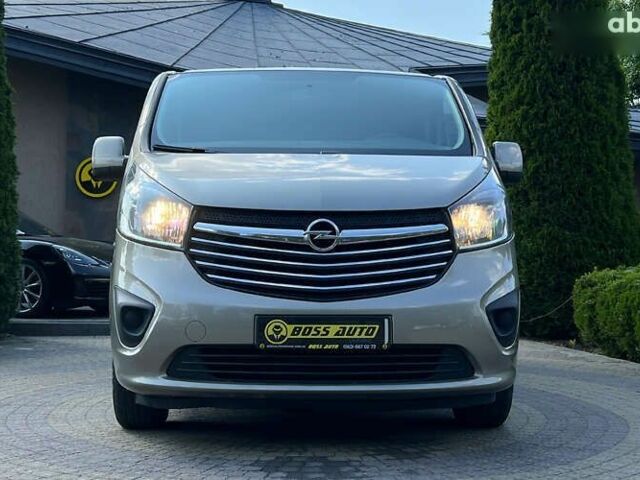 Опель Виваро, объемом двигателя 1.6 л и пробегом 249 тыс. км за 17999 $, фото 1 на Automoto.ua