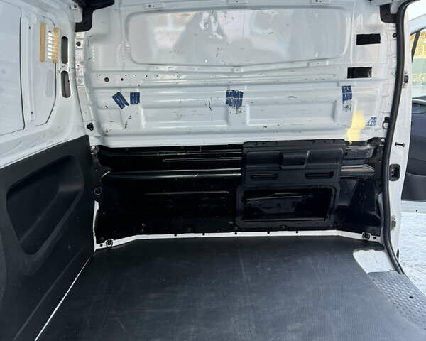 Опель Виваро, объемом двигателя 1.6 л и пробегом 250 тыс. км за 11600 $, фото 19 на Automoto.ua