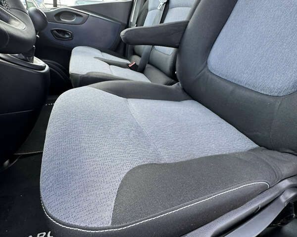 Опель Виваро, объемом двигателя 1.6 л и пробегом 165 тыс. км за 19700 $, фото 15 на Automoto.ua