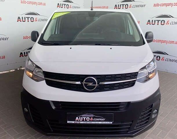 Опель Виваро, объемом двигателя 2 л и пробегом 168 тыс. км за 18750 $, фото 1 на Automoto.ua