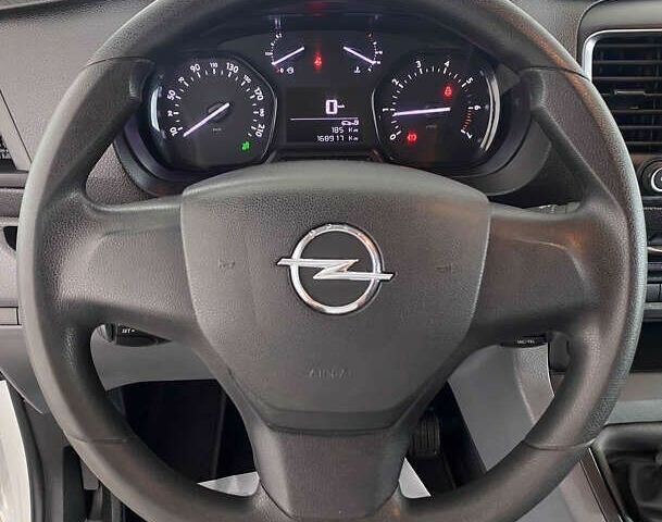 Опель Виваро, объемом двигателя 2 л и пробегом 168 тыс. км за 18750 $, фото 21 на Automoto.ua