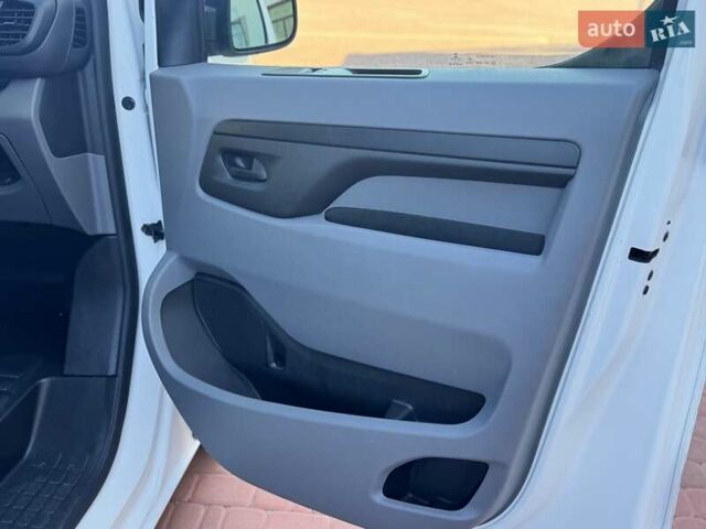 Опель Виваро, объемом двигателя 2 л и пробегом 224 тыс. км за 18300 $, фото 16 на Automoto.ua