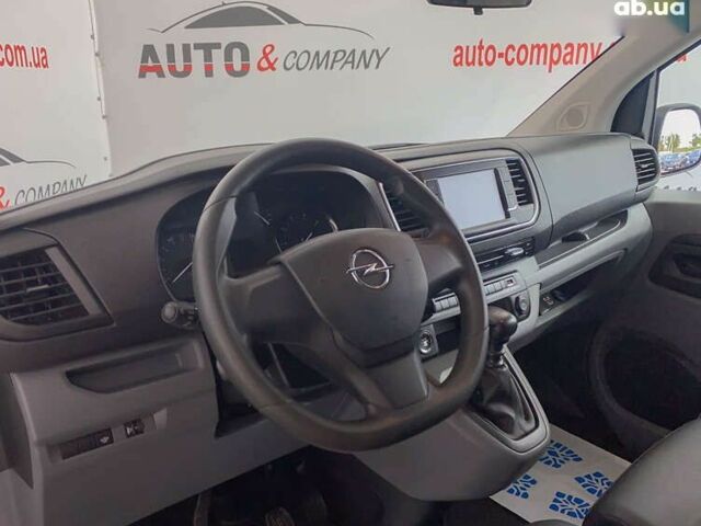 Опель Виваро, объемом двигателя 2 л и пробегом 168 тыс. км за 18750 $, фото 17 на Automoto.ua