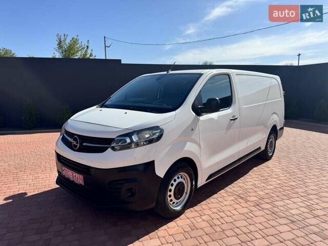 Опель Виваро, объемом двигателя 2 л и пробегом 224 тыс. км за 18300 $, фото 1 на Automoto.ua