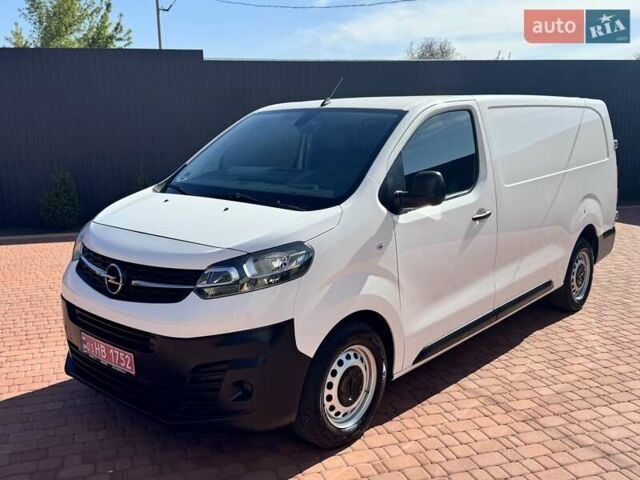 Опель Виваро, объемом двигателя 2 л и пробегом 224 тыс. км за 18300 $, фото 2 на Automoto.ua