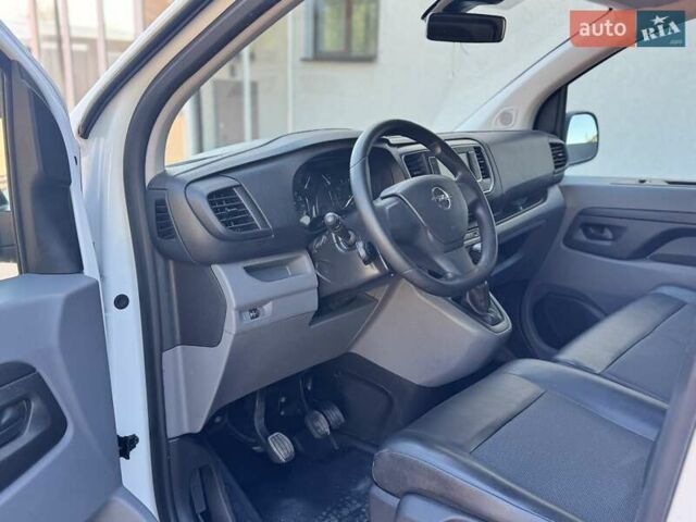 Опель Виваро, объемом двигателя 2 л и пробегом 224 тыс. км за 18300 $, фото 10 на Automoto.ua