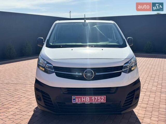 Опель Виваро, объемом двигателя 2 л и пробегом 224 тыс. км за 18300 $, фото 3 на Automoto.ua