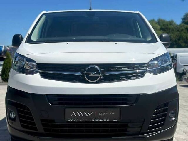 Опель Виваро, объемом двигателя 1.5 л и пробегом 82 тыс. км за 19900 $, фото 1 на Automoto.ua