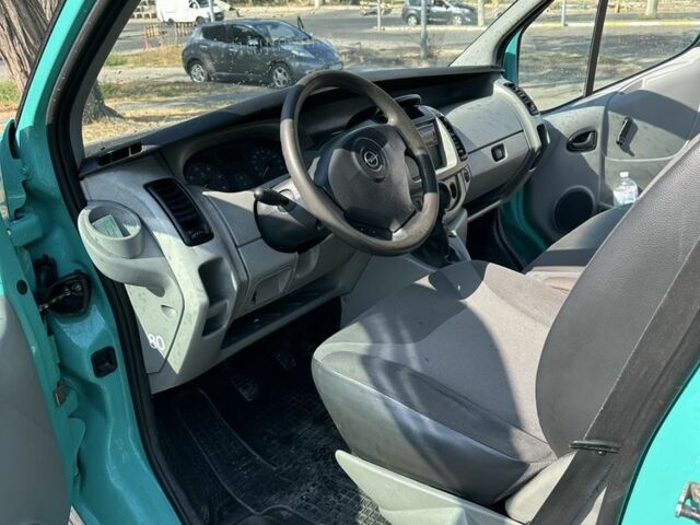 Опель Виваро, объемом двигателя 1.9 л и пробегом 394 тыс. км за 7500 $, фото 4 на Automoto.ua