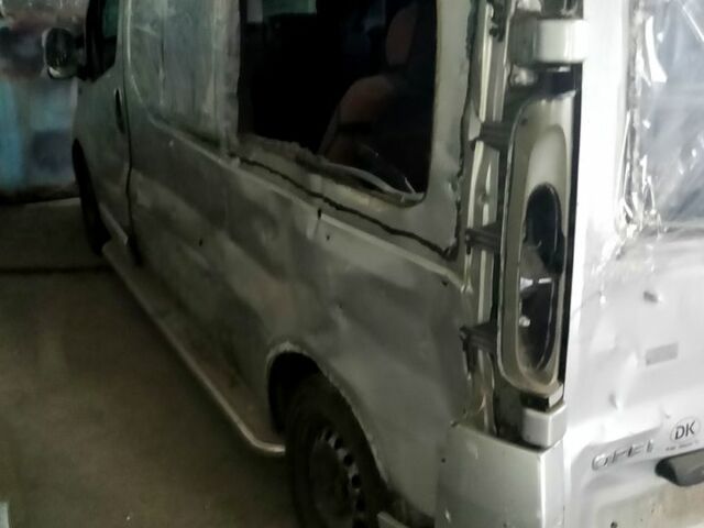 Опель Виваро, объемом двигателя 1.9 л и пробегом 0 тыс. км за 2000 $, фото 3 на Automoto.ua