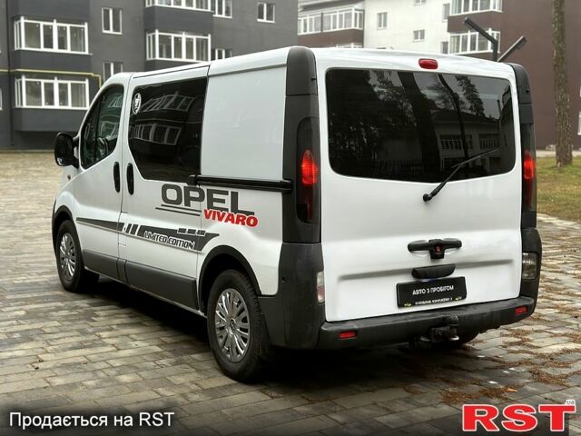 Опель Виваро, объемом двигателя 2.5 л и пробегом 300 тыс. км за 6500 $, фото 3 на Automoto.ua