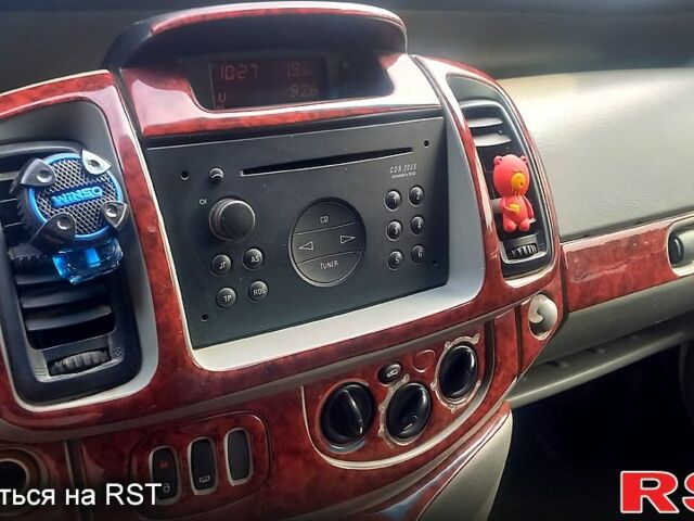Опель Виваро, объемом двигателя 1.9 л и пробегом 320 тыс. км за 7800 $, фото 6 на Automoto.ua