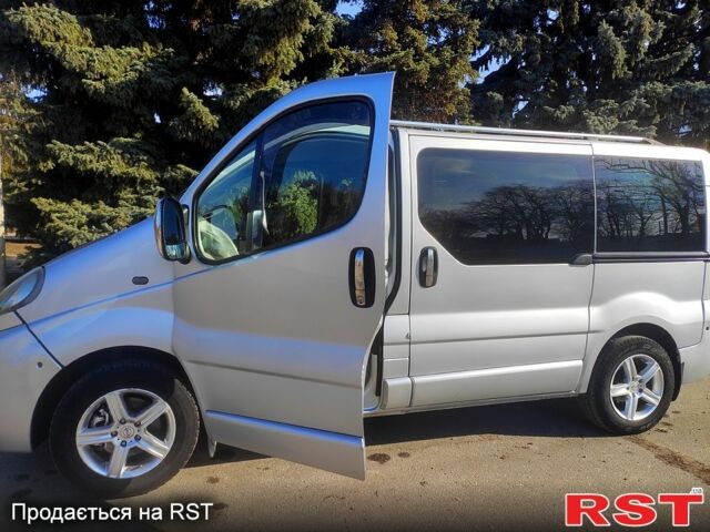 Опель Виваро, объемом двигателя 20 л и пробегом 200 тыс. км за 8000 $, фото 6 на Automoto.ua