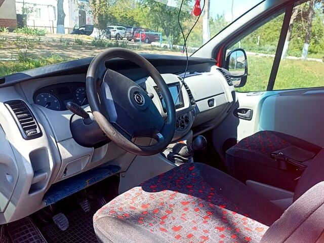 Опель Виваро, объемом двигателя 1.9 л и пробегом 170 тыс. км за 9500 $, фото 11 на Automoto.ua