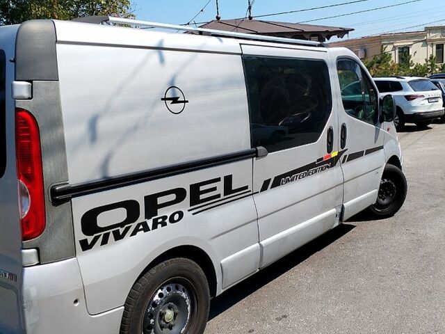 Опель Виваро, объемом двигателя 2.5 л и пробегом 350 тыс. км за 8400 $, фото 1 на Automoto.ua