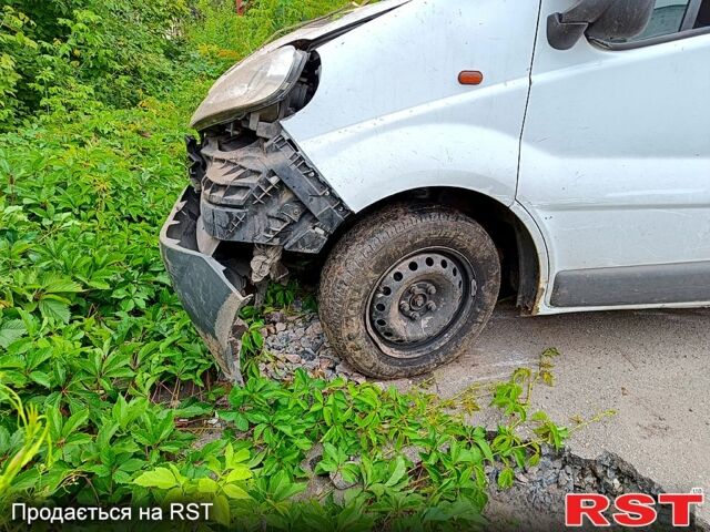 Опель Виваро, объемом двигателя 2 л и пробегом 690 тыс. км за 3500 $, фото 2 на Automoto.ua