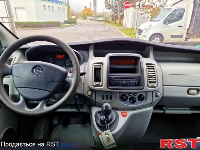 Опель Виваро, объемом двигателя 2 л и пробегом 199 тыс. км за 12300 $, фото 7 на Automoto.ua