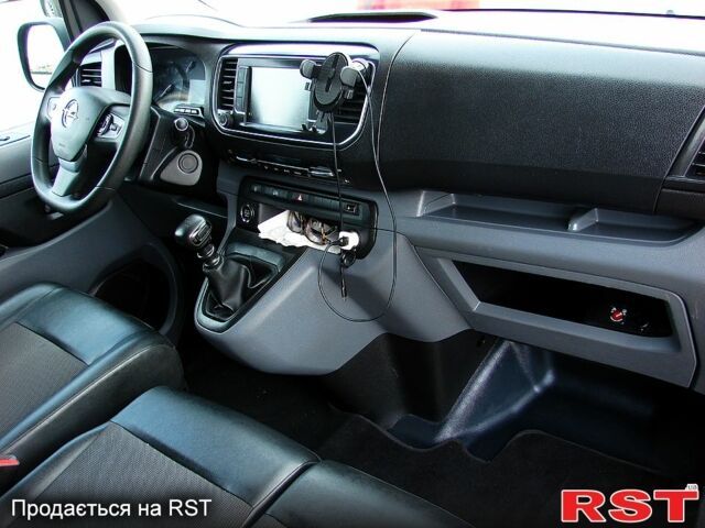 Опель Виваро, объемом двигателя 2 л и пробегом 215 тыс. км за 22000 $, фото 13 на Automoto.ua