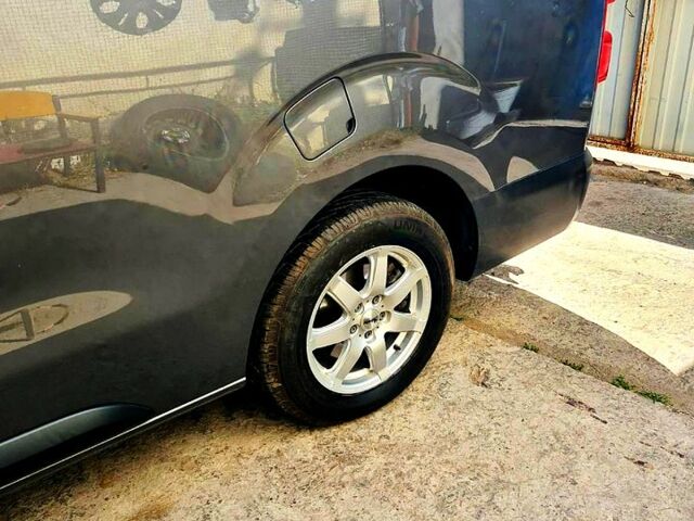 Опель Виваро, объемом двигателя 2 л и пробегом 215 тыс. км за 22000 $, фото 7 на Automoto.ua