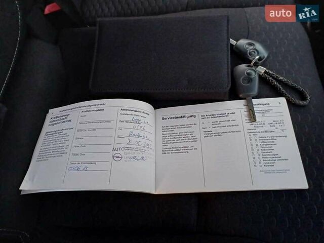 Черный Опель Виваро пасс., объемом двигателя 1.6 л и пробегом 269 тыс. км за 16799 $, фото 14 на Automoto.ua