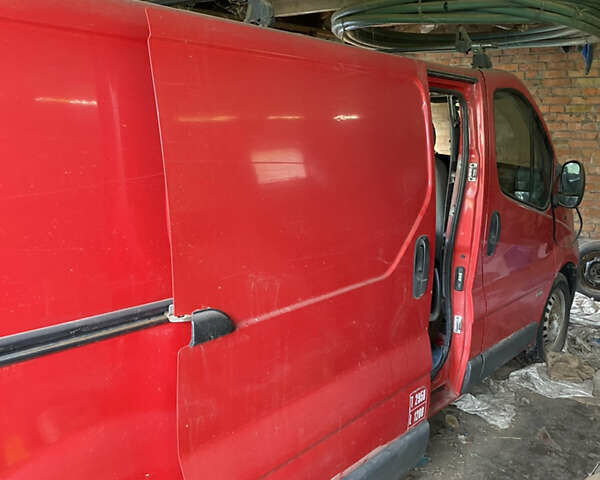 Красный Опель Виваро пасс., объемом двигателя 1.9 л и пробегом 266 тыс. км за 6500 $, фото 13 на Automoto.ua