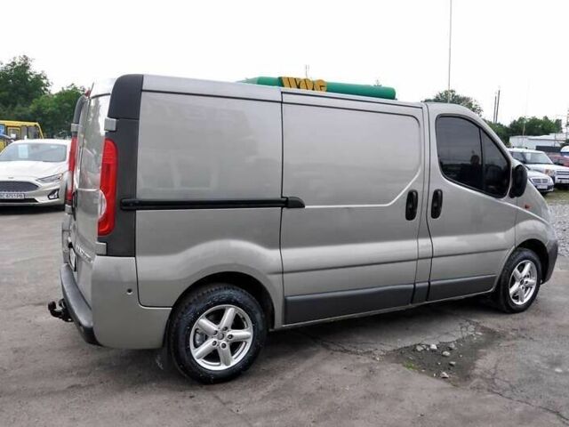 Опель Виваро пасс., объемом двигателя 2 л и пробегом 260 тыс. км за 8500 $, фото 8 на Automoto.ua