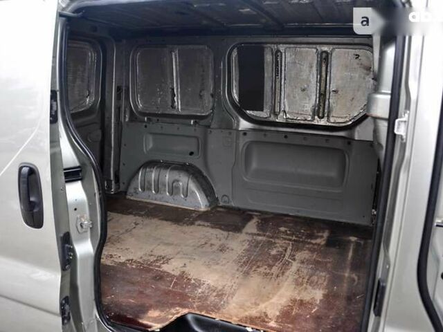 Опель Виваро пасс., объемом двигателя 2 л и пробегом 260 тыс. км за 8500 $, фото 12 на Automoto.ua