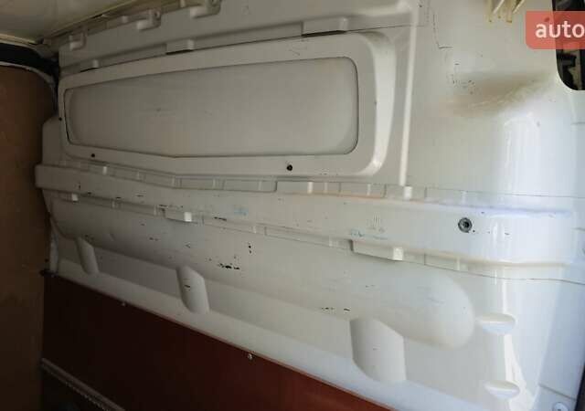 Опель Виваро пасс., объемом двигателя 2 л и пробегом 315 тыс. км за 11000 $, фото 8 на Automoto.ua