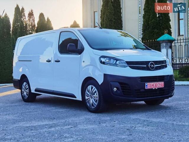 Опель Виваро пасс., объемом двигателя 2 л и пробегом 181 тыс. км за 17250 $, фото 1 на Automoto.ua