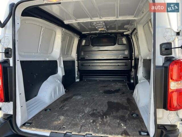 Опель Віваро пас., об'ємом двигуна 2 л та пробігом 76 тис. км за 20925 $, фото 31 на Automoto.ua