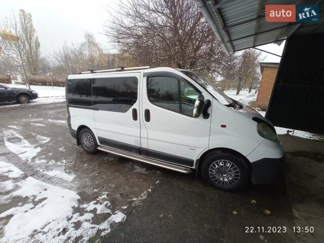 Опель Виваро пасс., объемом двигателя 2 л и пробегом 360 тыс. км за 9700 $, фото 1 на Automoto.ua