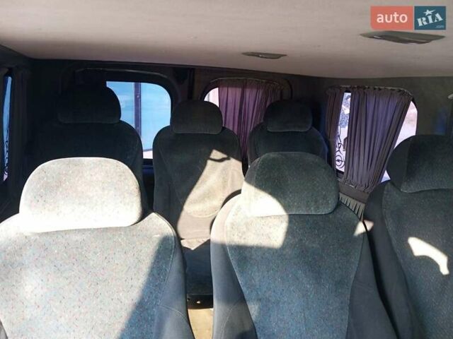 Опель Виваро пасс., объемом двигателя 2 л и пробегом 340 тыс. км за 7999 $, фото 5 на Automoto.ua