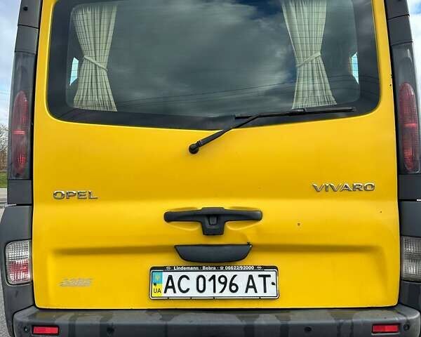 Жовтий Опель Віваро пас., об'ємом двигуна 1.87 л та пробігом 177 тис. км за 6100 $, фото 2 на Automoto.ua