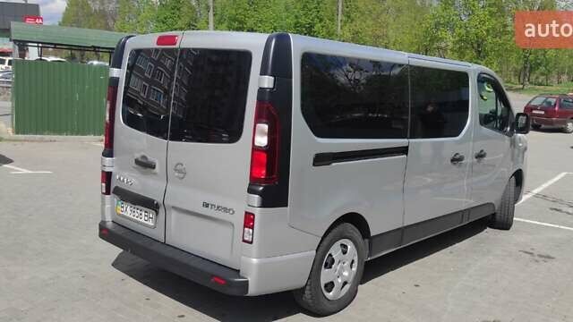 Сірий Опель Віваро пас., об'ємом двигуна 1.6 л та пробігом 161 тис. км за 17599 $, фото 9 на Automoto.ua