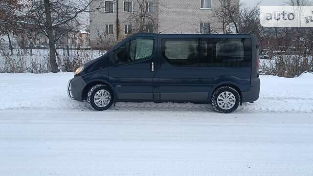 Синій Опель Віваро пас., об'ємом двигуна 0 л та пробігом 370 тис. км за 6300 $, фото 3 на Automoto.ua