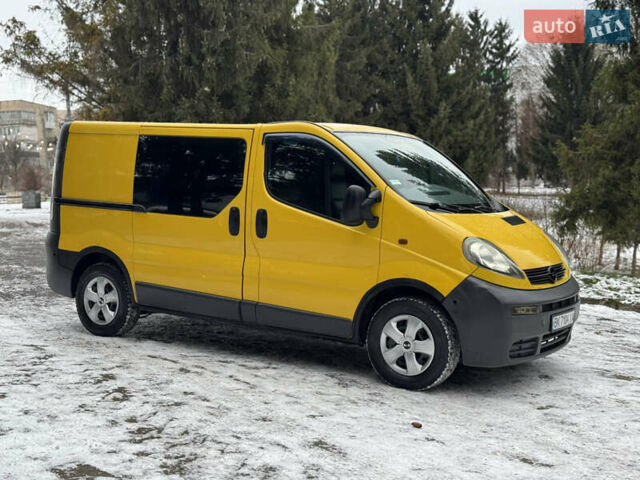 Жовтий Опель Віваро, об'ємом двигуна 1.87 л та пробігом 270 тис. км за 4999 $, фото 2 на Automoto.ua