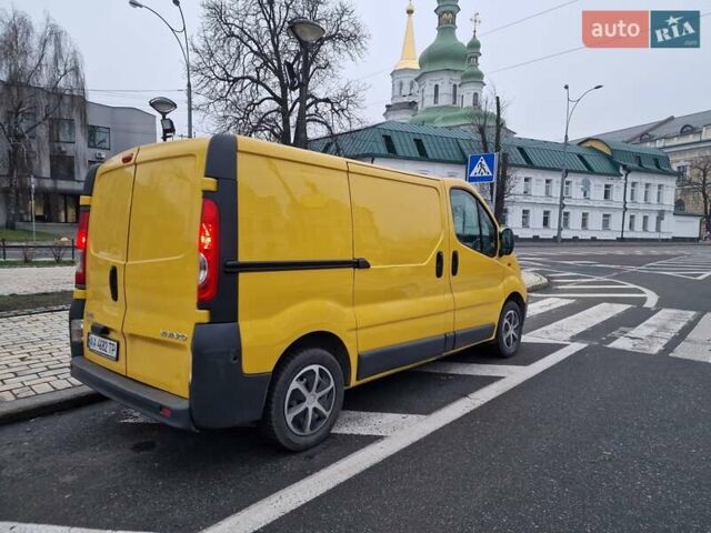 Желтый Опель Виваро, объемом двигателя 2 л и пробегом 383 тыс. км за 6800 $, фото 3 на Automoto.ua