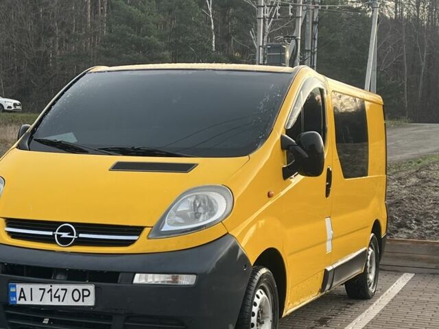 Желтый Опель Виваро, объемом двигателя 1.9 л и пробегом 286 тыс. км за 3500 $, фото 6 на Automoto.ua
