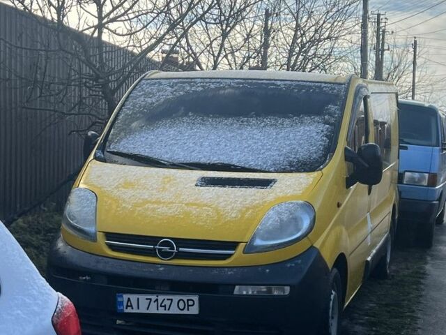 Желтый Опель Виваро, объемом двигателя 1.9 л и пробегом 286 тыс. км за 3500 $, фото 4 на Automoto.ua