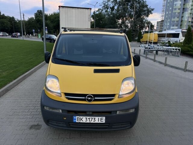 Желтый Опель Виваро, объемом двигателя 1.9 л и пробегом 370 тыс. км за 5950 $, фото 15 на Automoto.ua