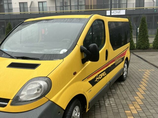 Жовтий Опель Віваро, об'ємом двигуна 1.9 л та пробігом 455 тис. км за 6000 $, фото 5 на Automoto.ua