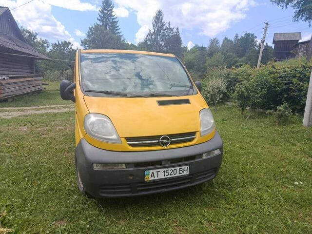 Желтый Опель Виваро, объемом двигателя 0 л и пробегом 280 тыс. км за 4300 $, фото 3 на Automoto.ua