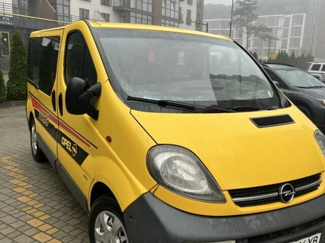 Жовтий Опель Віваро, об'ємом двигуна 1.9 л та пробігом 455 тис. км за 6000 $, фото 1 на Automoto.ua