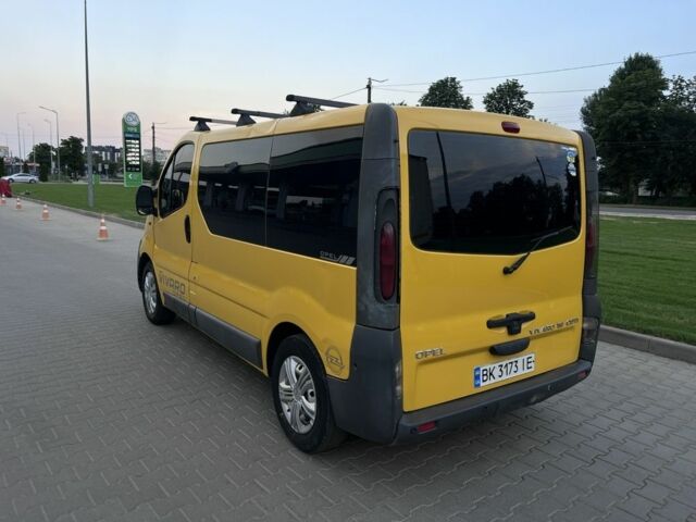Желтый Опель Виваро, объемом двигателя 1.9 л и пробегом 370 тыс. км за 5950 $, фото 11 на Automoto.ua