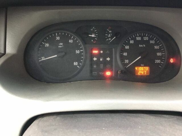 Жовтий Опель Віваро, об'ємом двигуна 0 л та пробігом 350 тис. км за 3599 $, фото 3 на Automoto.ua