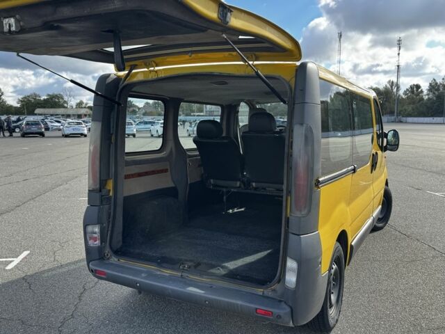 Желтый Опель Виваро, объемом двигателя 1.9 л и пробегом 233 тыс. км за 5100 $, фото 19 на Automoto.ua