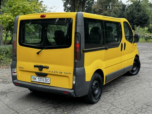 Желтый Опель Виваро, объемом двигателя 1.9 л и пробегом 233 тыс. км за 5350 $, фото 5 на Automoto.ua