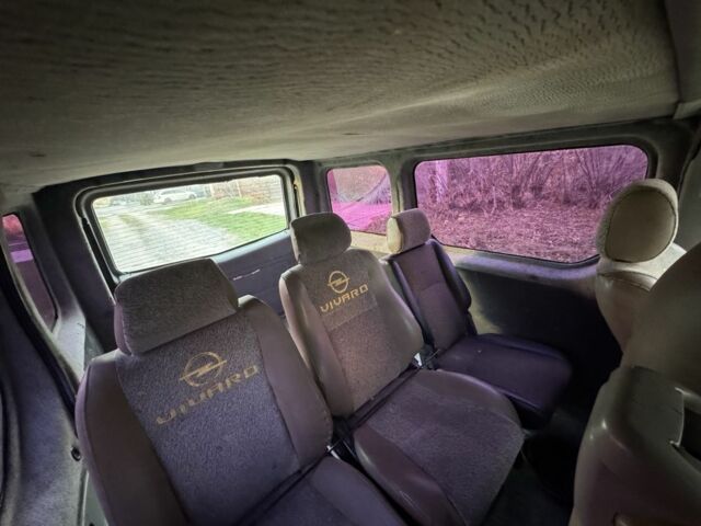 Желтый Опель Виваро, объемом двигателя 1.9 л и пробегом 250 тыс. км за 4500 $, фото 7 на Automoto.ua